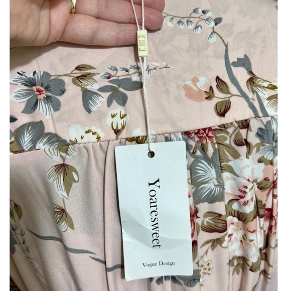 Beautiful Blush floral print tiered midi dress - Picture 7 of 7